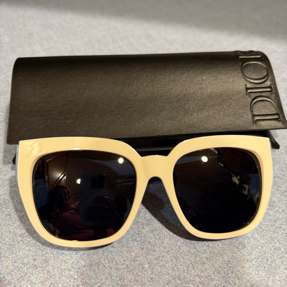 Dior Elegant Cream & Blue Sunglasses - Picture 2 of 8